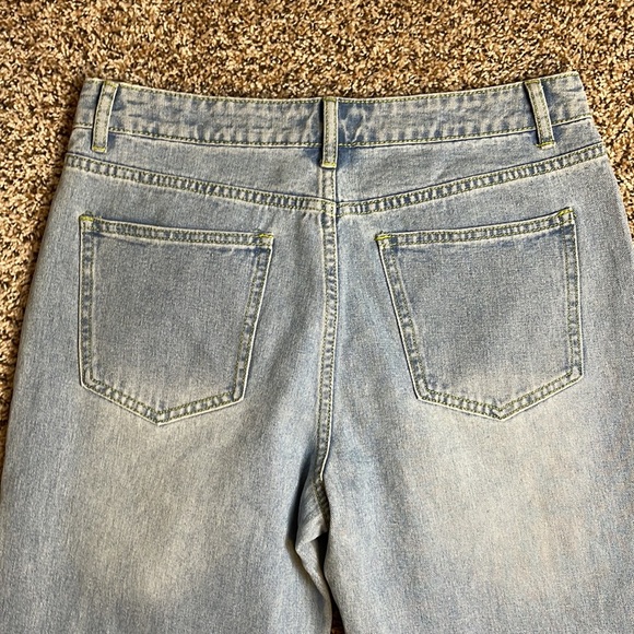 Forever 21 High Rise Light Denim Jeans Women Size Large Distressed Butterfly - Picture 8 of 11
